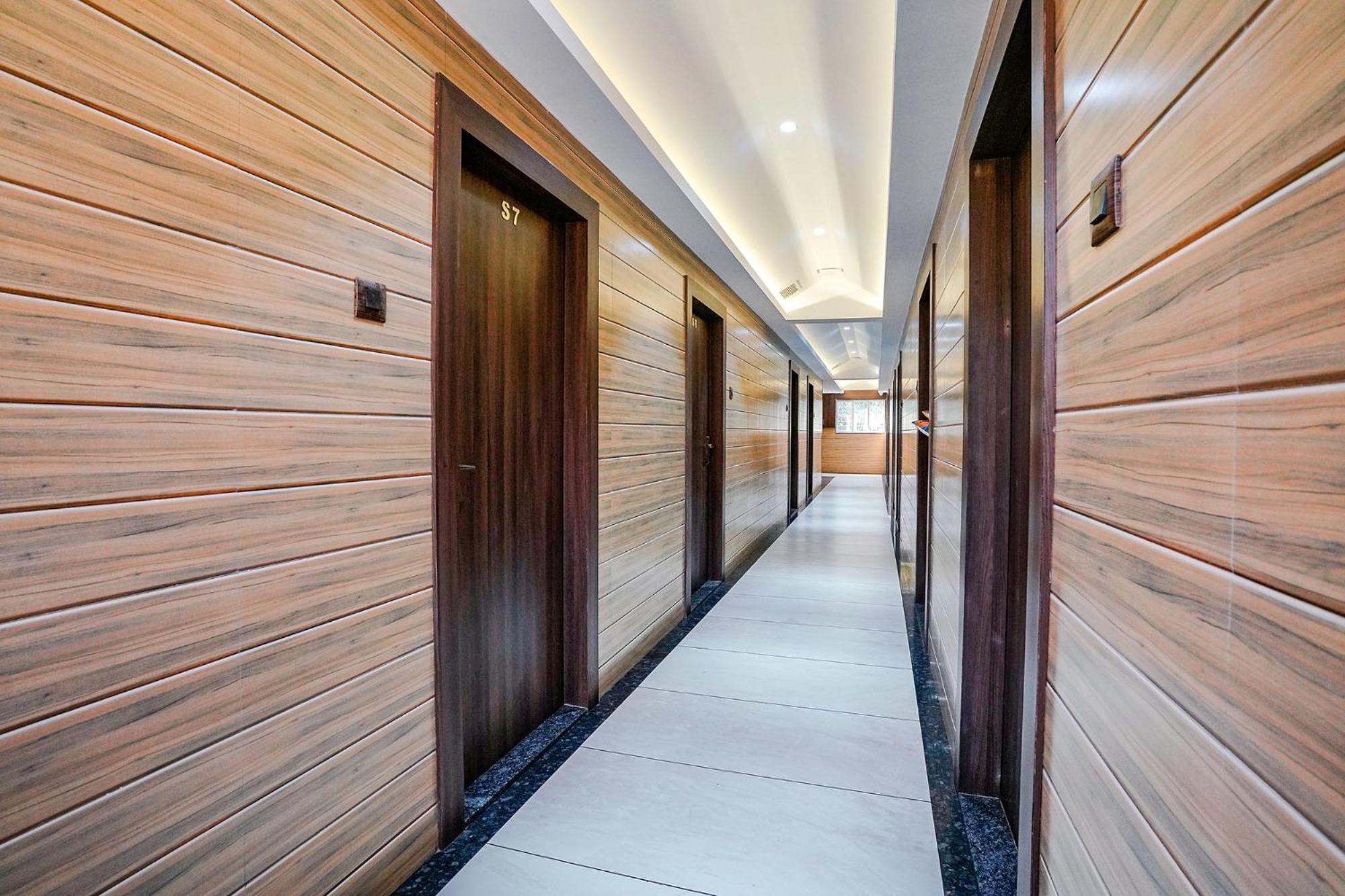 Fabhotel Grand Inn I - Ttc Industrial Area, Dighe Nova Bombaim Exterior foto